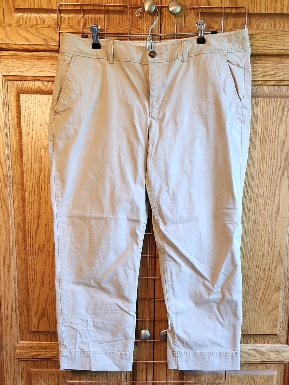 Old Navy Beige Capri Pants, Size 12